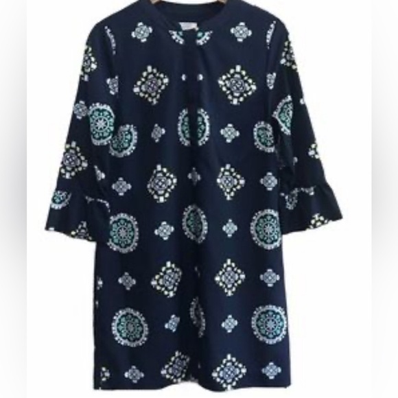 crown & ivy Dresses & Skirts - Crown & Ivy women's  shift dress, size 6